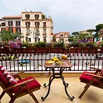 Palazzo Jannuzzi Relais بيت ضيافة 4*
