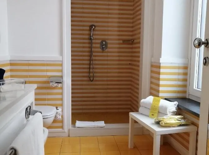 Πανσιόν Palazzo Jannuzzi Relais 4*