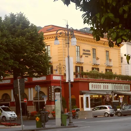 Palazzo Jannuzzi Relais Guest house